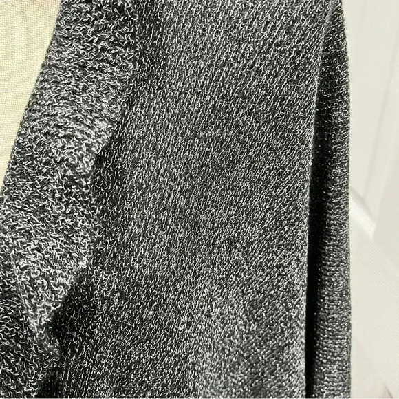 C Est. 1946 Cape / Poncho Black with sparkle silver strands - Picture 6 of 9